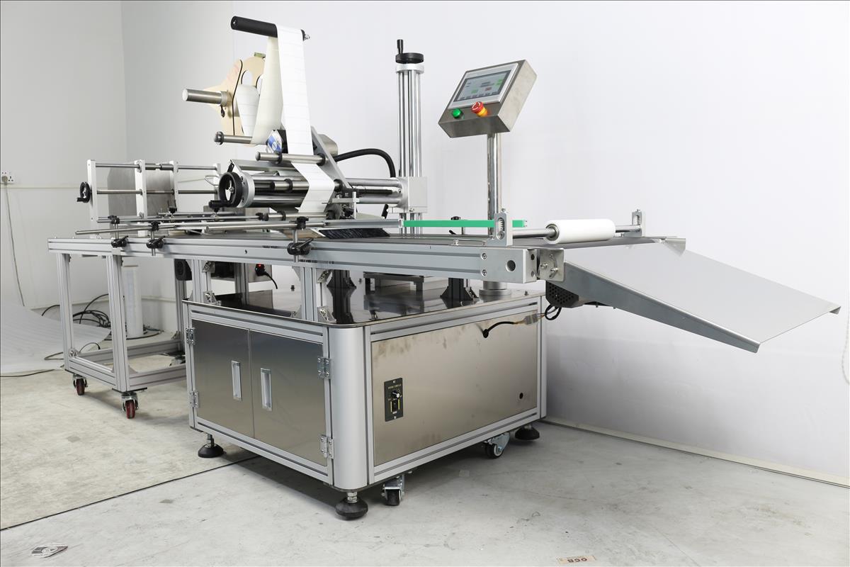 不干膠貼標(biāo)機(jī)種類有哪些？